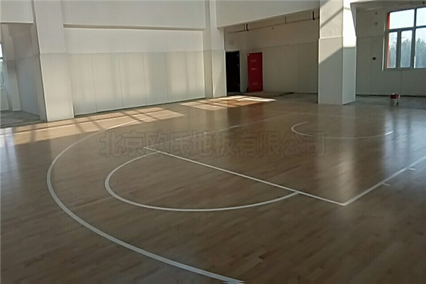 運(yùn)動(dòng)木地板